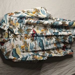 Islander button up XL